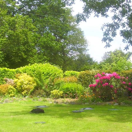 Le Boterff Gites Et Camping Saint-Mayeux Esterno foto